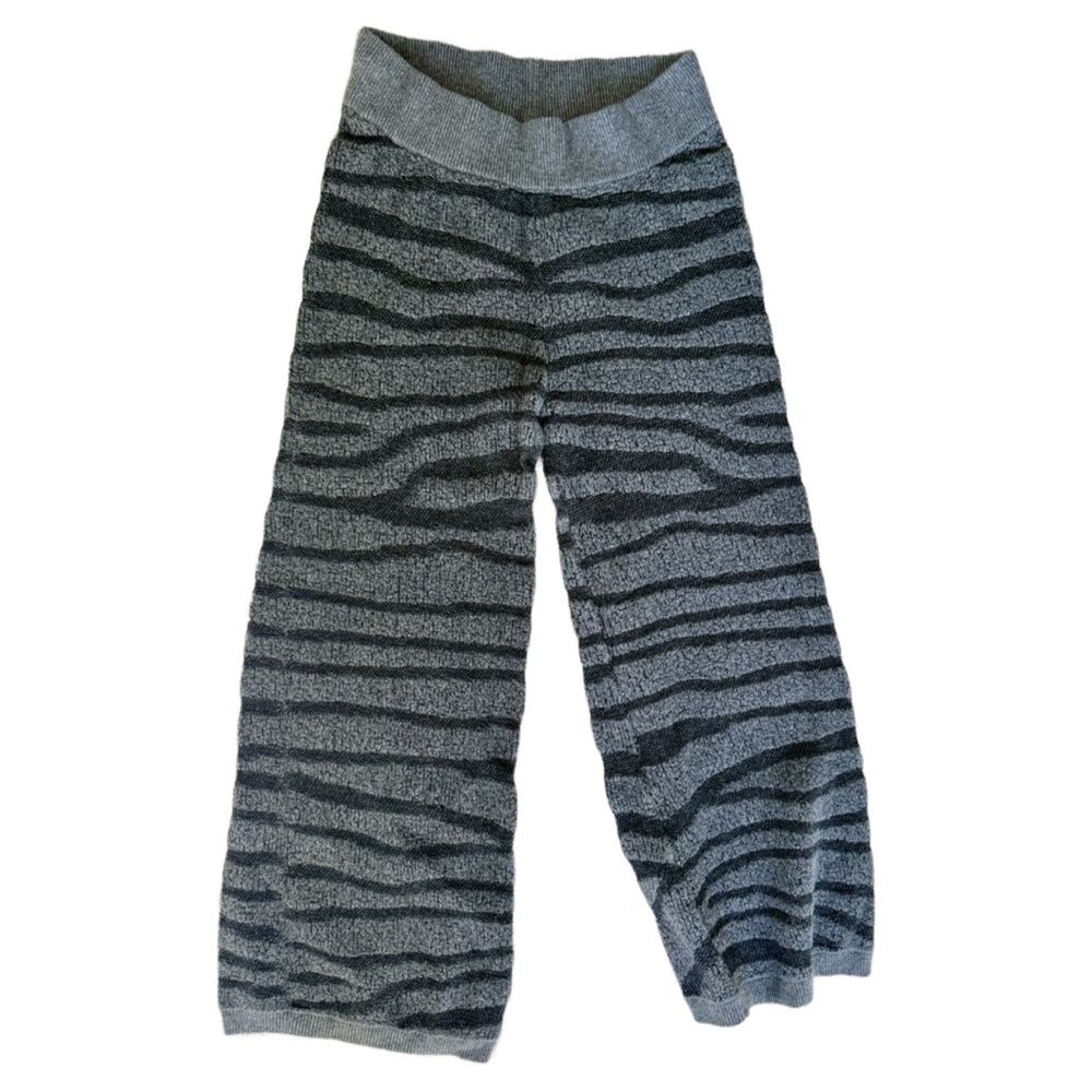 Ragdoll Zebra Flare Pants, Size Medium